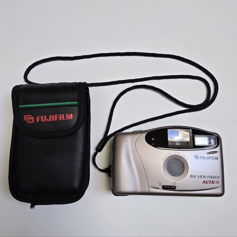 Vintage Fujifilm Big View-Finder Auto 10 29mm Camera With Case